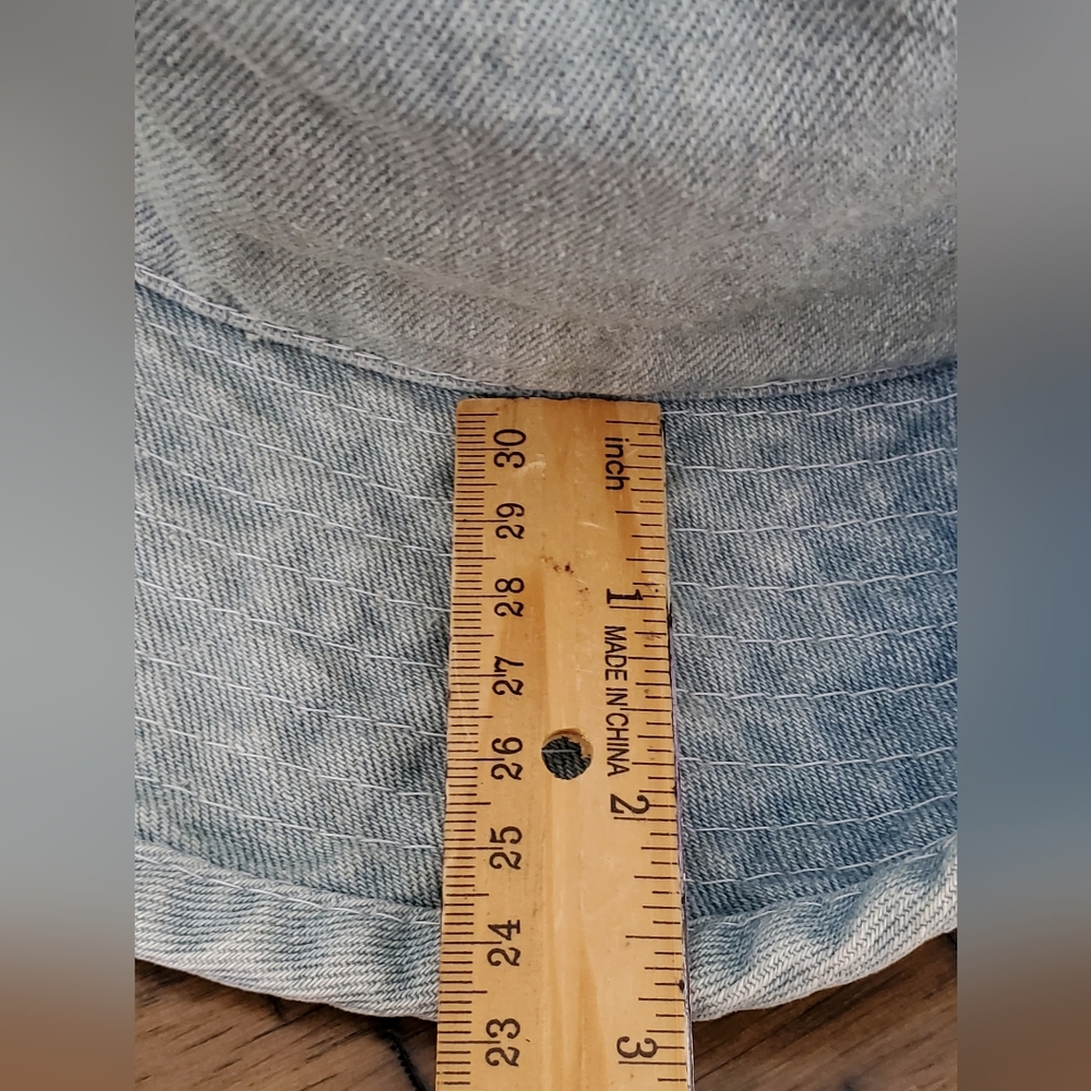 Vintage 90s Cotton Light Wash Denim Bucket Hat with Floral Raffia Detail - Picture 7 of 12